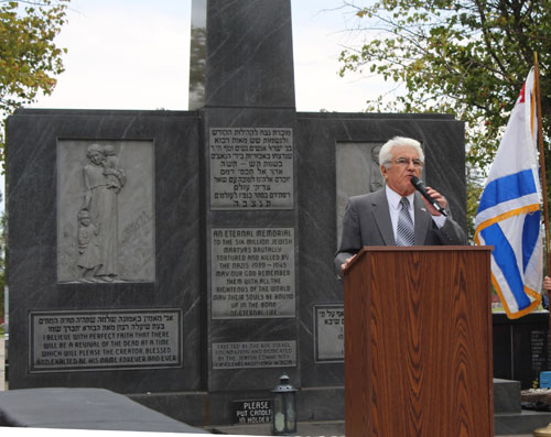 Avi Goldman at Kol Israel Memorial